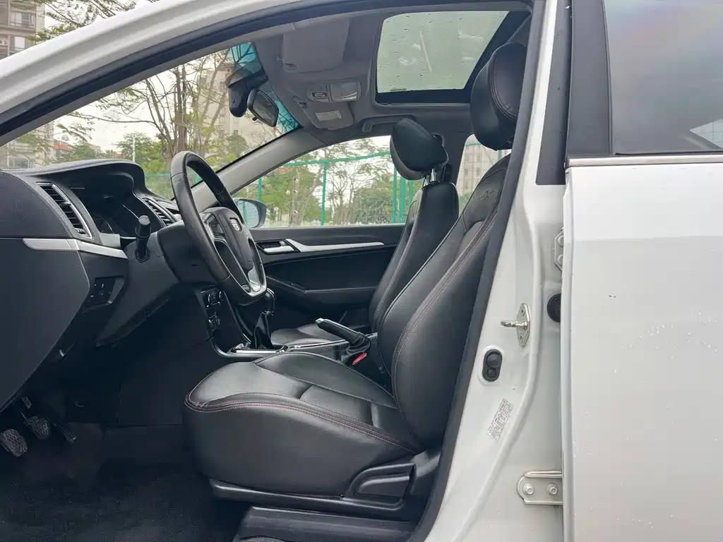 Yuanjing 2017 1.5L Manual Happiness Edition купить на сайте DeffCars