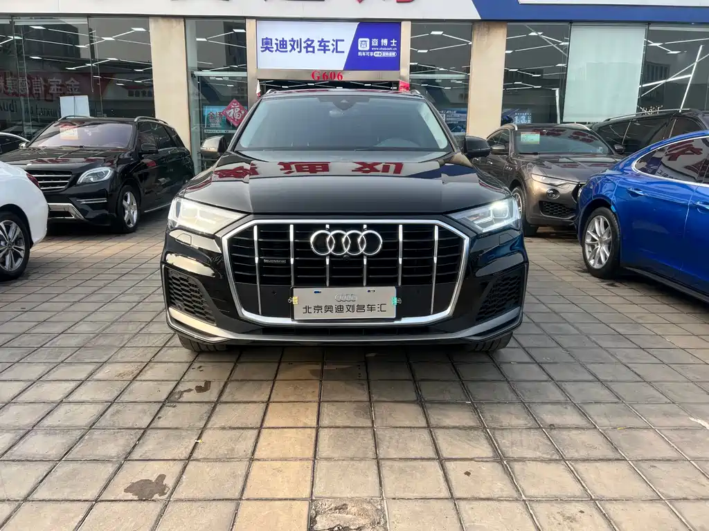 Audi Q7 2023 55 TFSI quattro S line sports купить на сайте DeffCars