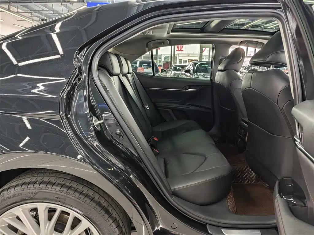 Camry 2019 facelift 2.5G Deluxe Edition купить на сайте DeffCars