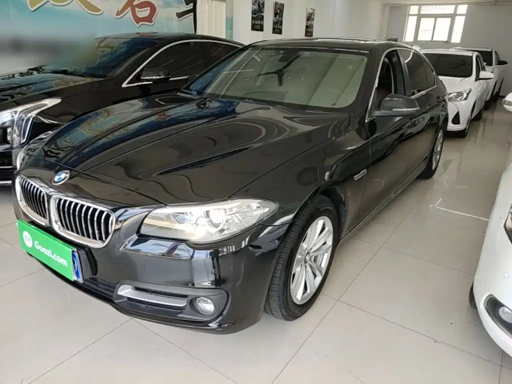 BMW 5 Series 2014 520Li Classic купить на сайте DeffCars