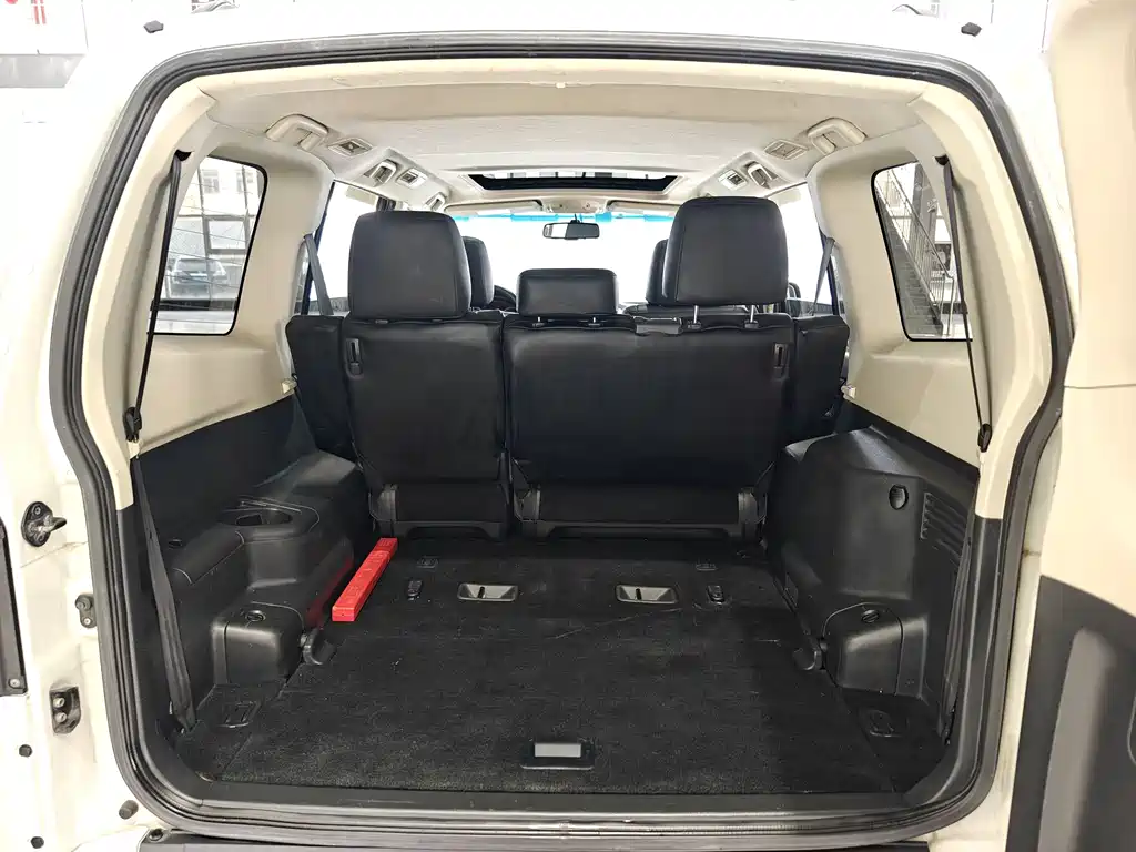 Pajero imported 2018 3.0L automatic standard version купить на сайте DeffCars