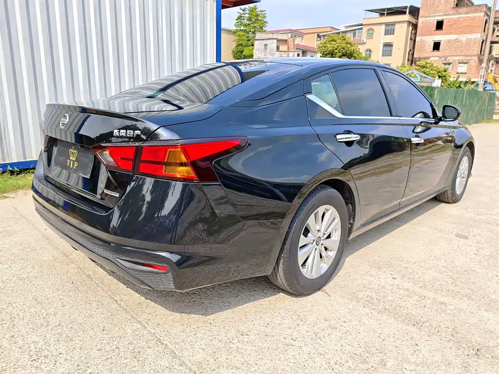 Teana 2022 2.0L XE Pure Edition купить на сайте DeffCars
