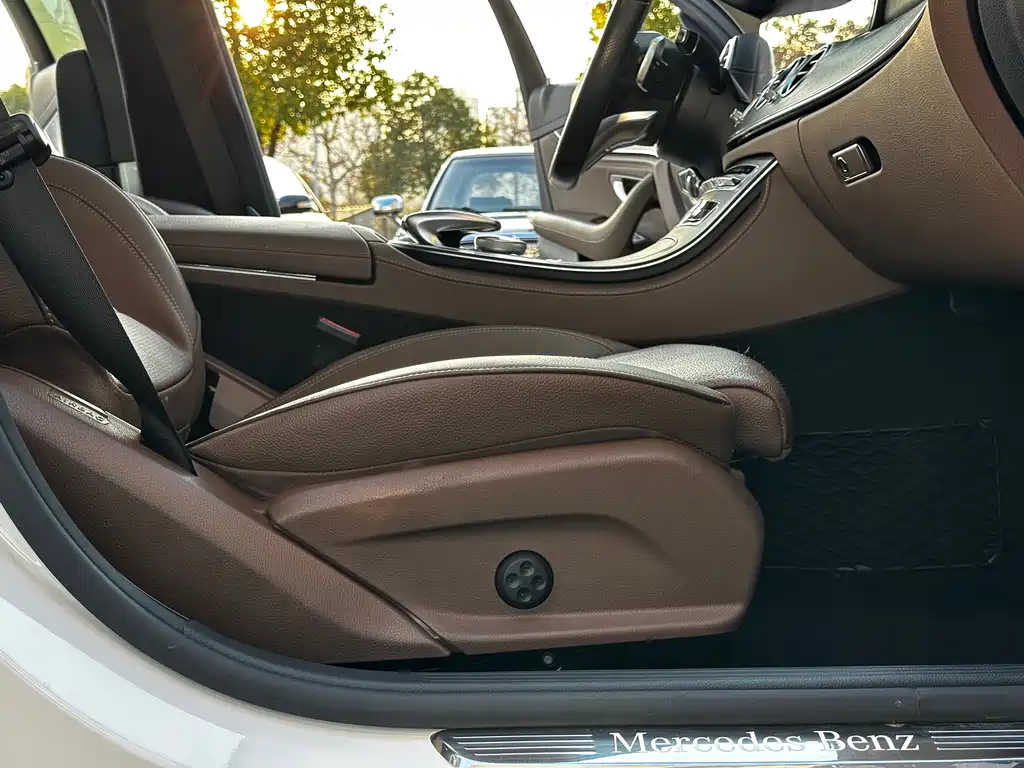 Mercedes-Benz E-Class 2018 E 200 L Sports купить на сайте DeffCars