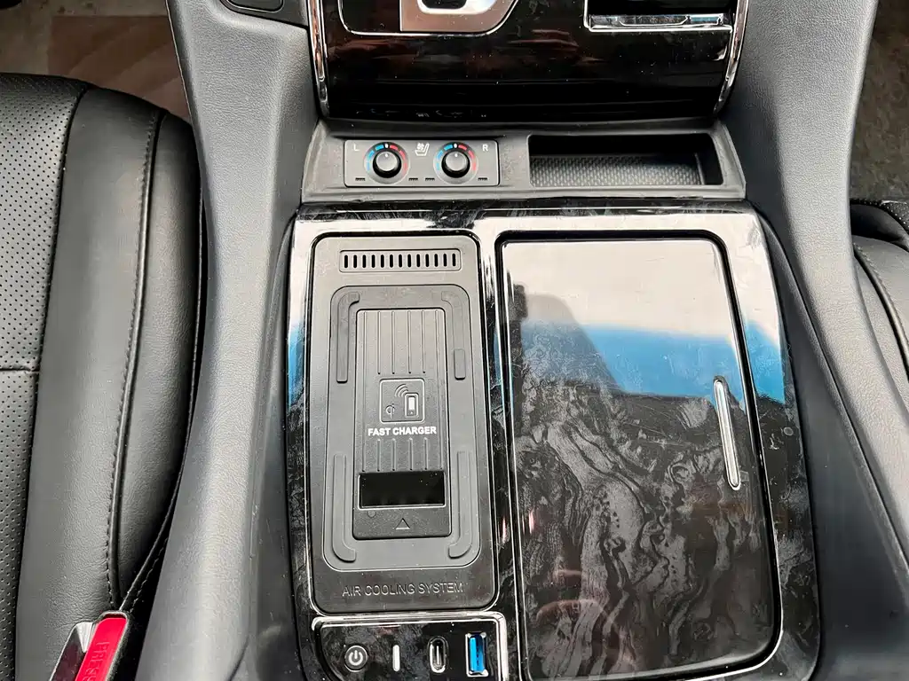 Wilfa 2020 Shuangqing 2.5L HV Deluxe Edition купить на сайте DeffCars