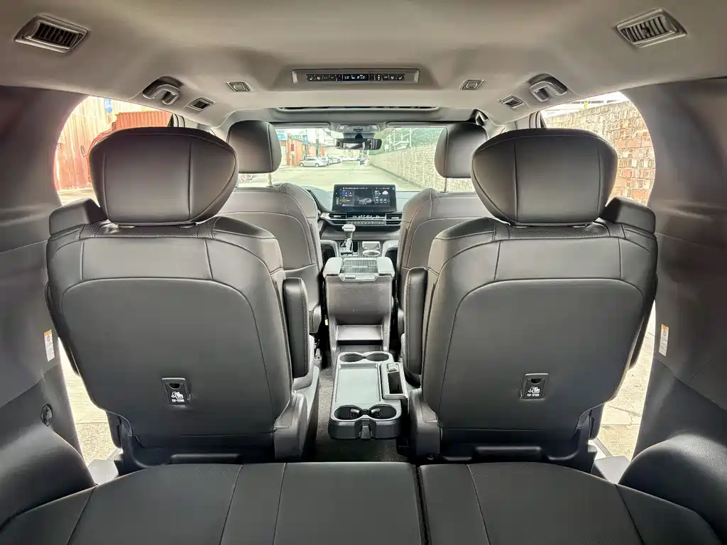 SIENNA 2024 2.5L hybrid four-wheel drive premium version купить на сайте DeffCars