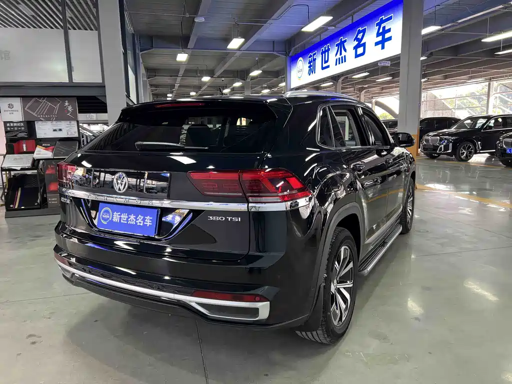 Touron 2020 Touron X facelift 380TSI four-wheel drive luxury version купить на сайте DeffCars