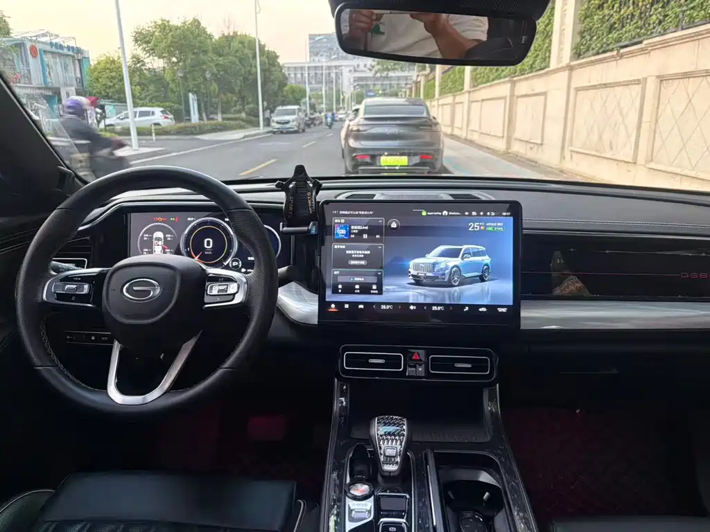 Trumpchi GS8 2022 Pilot Series 2.0TGDI 2WD Luxury Connected Edition (seven seats) купить на сайте DeffCars