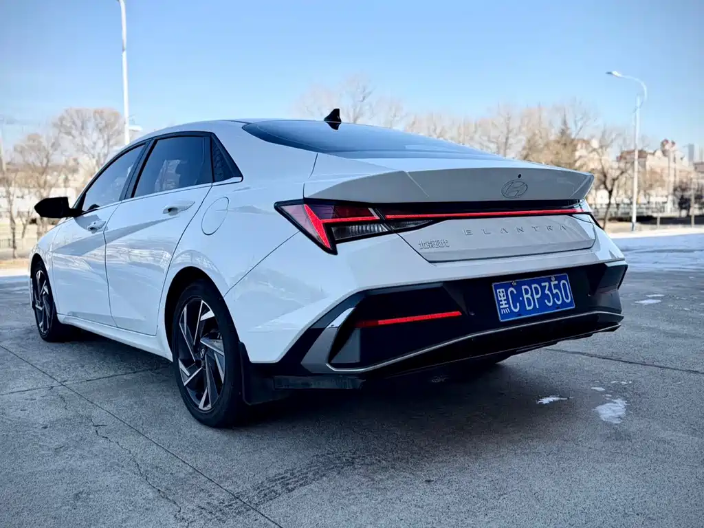Elantra 2023 1.5L CVT LUX Premium Edition купить на сайте DeffCars