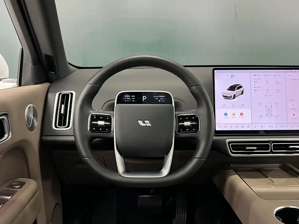 Ideal L8 2025 Ultra smart refresh version купить на сайте DeffCars