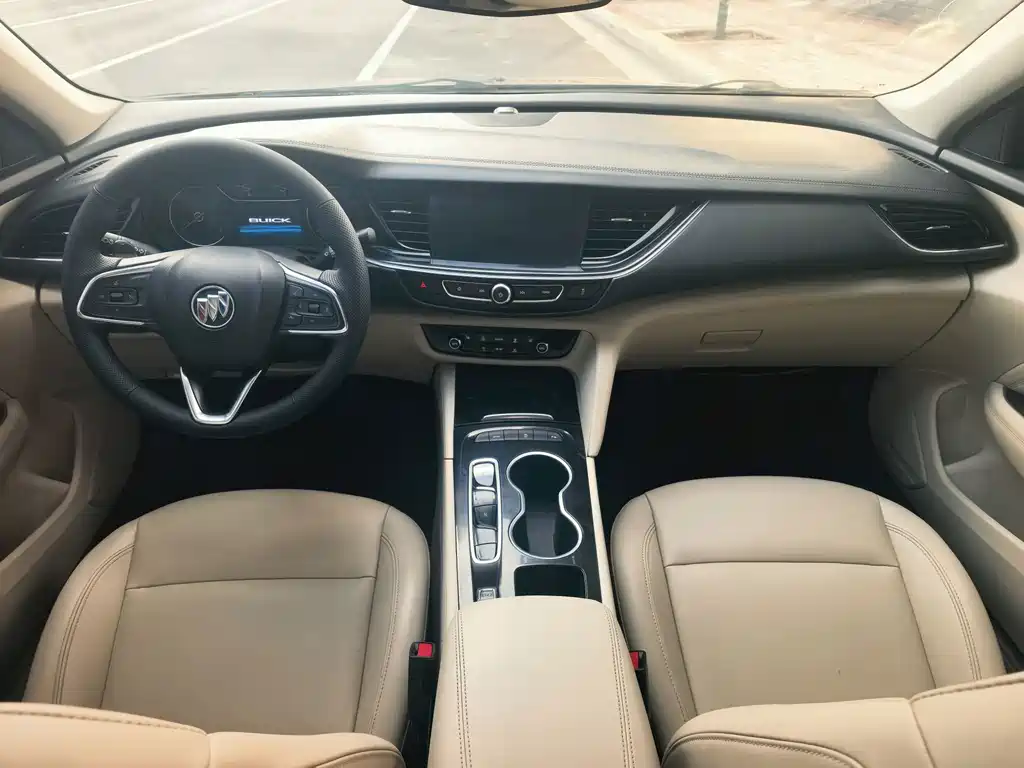 Regal 2020 552T Elite купить на сайте DeffCars