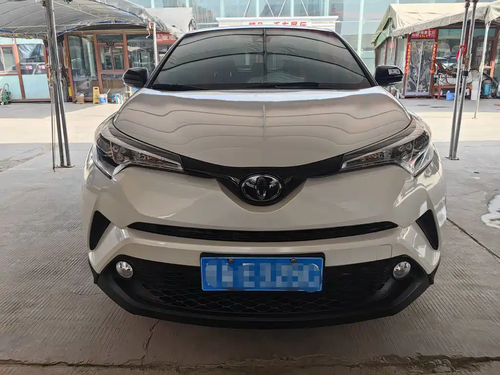 Toyota C-HR 2021 2.0L Luxury Edition купить на сайте DeffCars