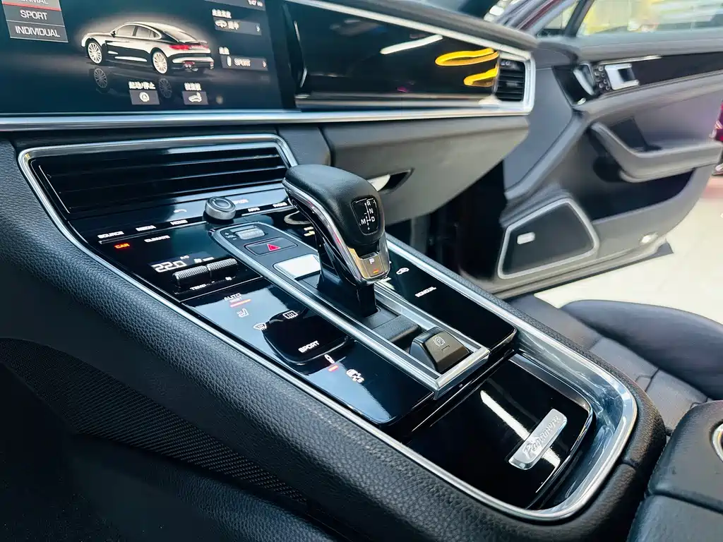 Panamera 2017 Panamera Executive Extended Edition 3.0T купить на сайте DeffCars
