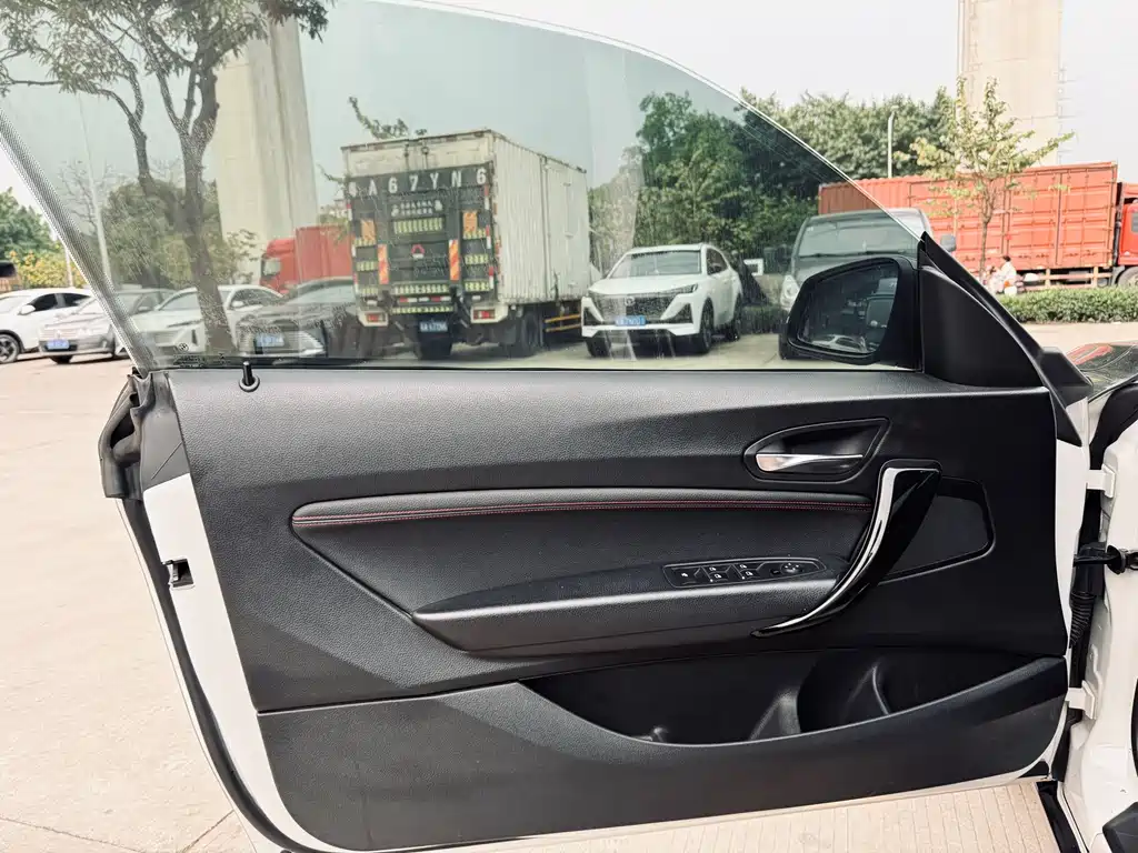 BMW 2 Series Imported 2018 220i Convertible Coupe Sports Design Package купить на сайте DeffCars
