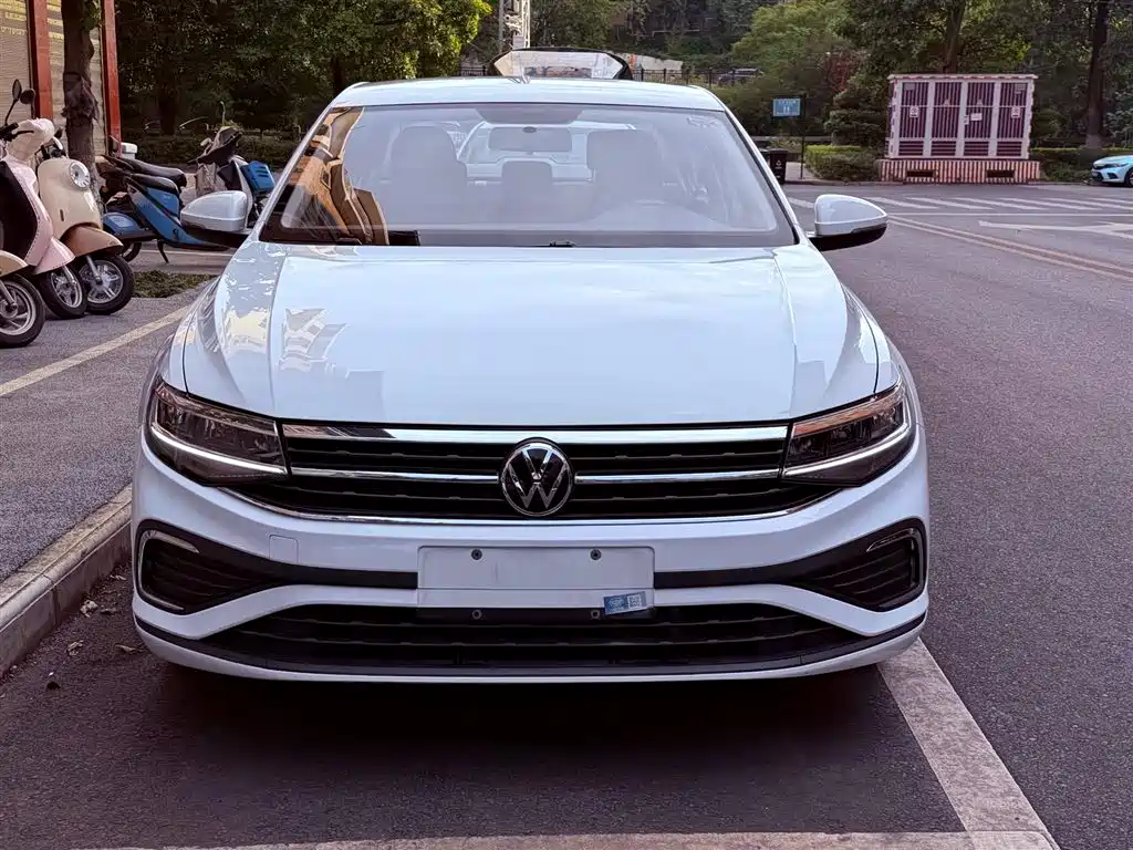Bora 2024 200TSI DSG Changxing Edition купить на сайте DeffCars