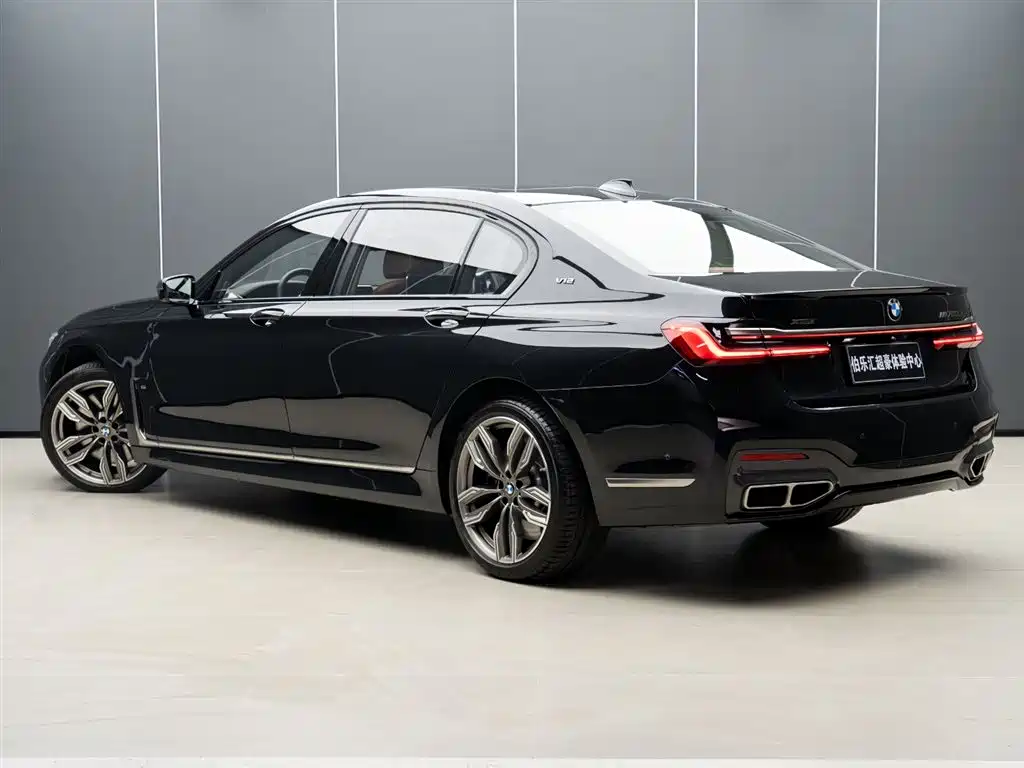 BMW 7 Series 2019 facelift M760Li xDrive V12 Sports Package купить на сайте DeffCars