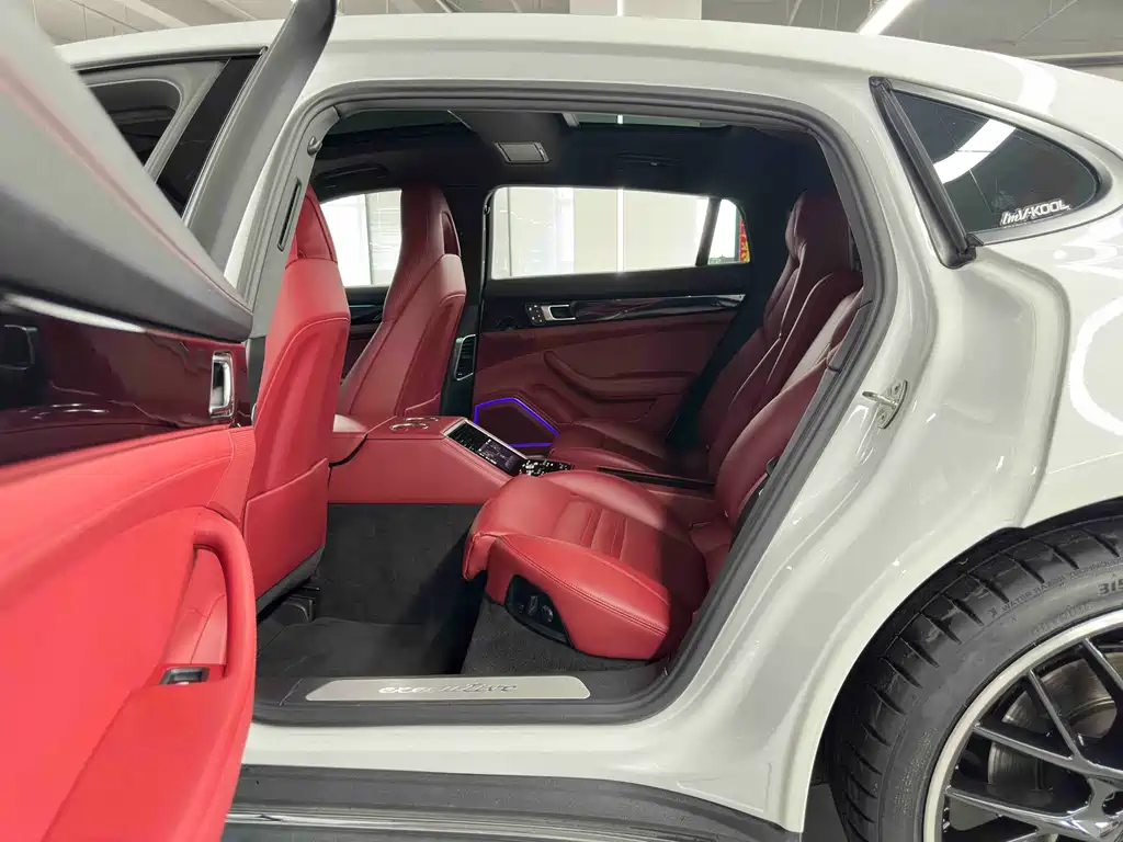 Panamera 2023 Panamera Executive Extended Edition 2.9T купить на сайте DeffCars