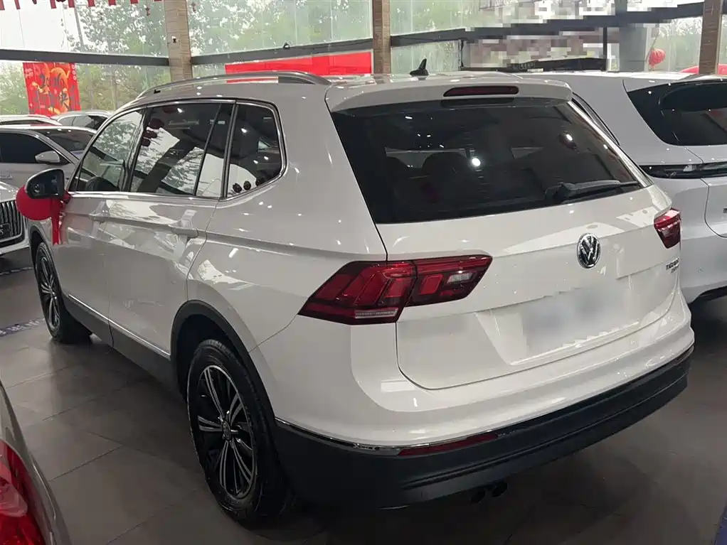 Tiguan L 2019 280TSI automatic two-wheel drive panoramic comfort version National V купить на сайте DeffCars