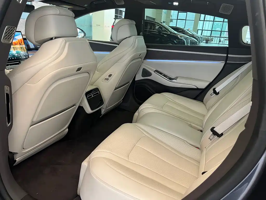 Denza Z9 2024 1100km four-wheel drive Max version купить на сайте DeffCars