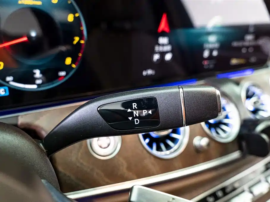 Mercedes-Benz E-Class 2023 E 300 L Luxury Model купить на сайте DeffCars