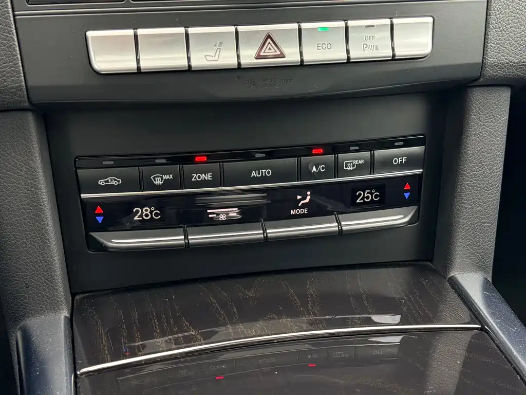 Mercedes-Benz E-Class 2015 E 260 L Sports купить на сайте DeffCars