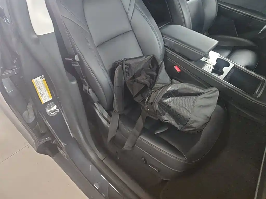 Model Y 2022 facelift rear-wheel drive version купить на сайте DeffCars