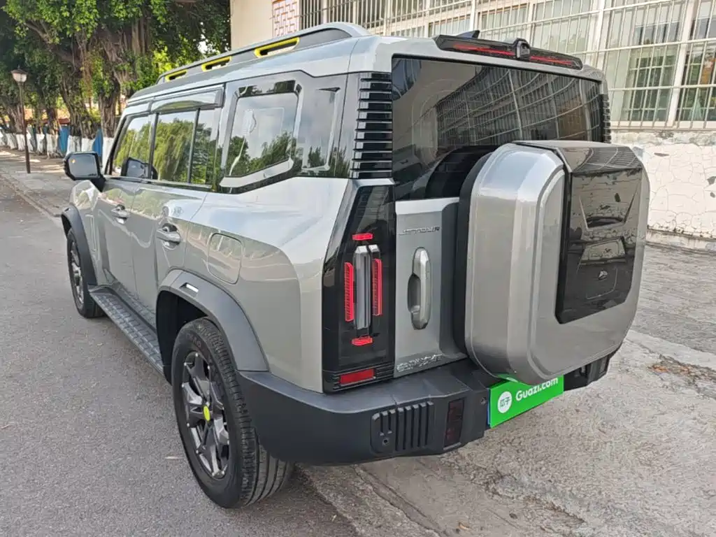 Jietu Traveler 2023 2.0T four-wheel drive crossover PRO купить на сайте DeffCars