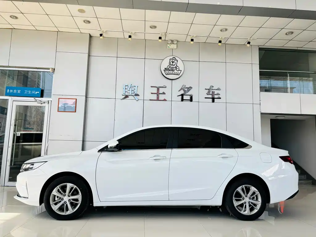 Emgrand GL 2021 UP 1.4T CVT luxury model купить на сайте DeffCars