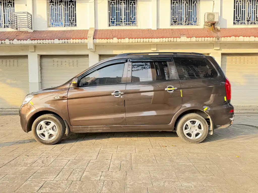 Fengguang 330 2016 model 1.2L manual basic model DK12-07 купить на сайте DeffCars