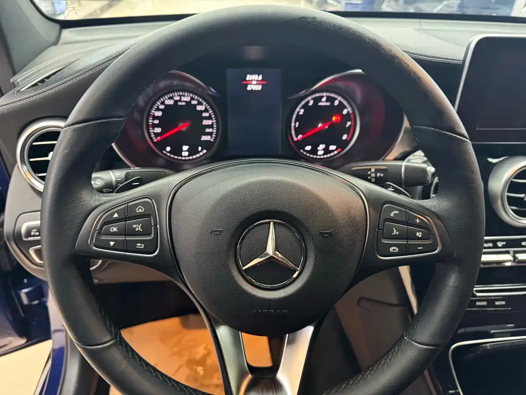 Mercedes-Benz GLC Coupe 2019 GLC 200 4MATIC Coupe SUV купить на сайте DeffCars