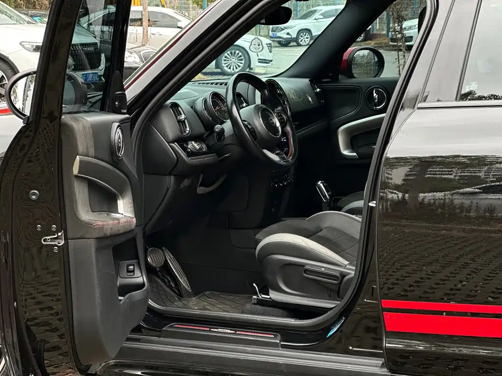 MINI JCW COUNTRYMAN 2021 2.0T JOHN COOPER WORKS A купить на сайте DeffCars