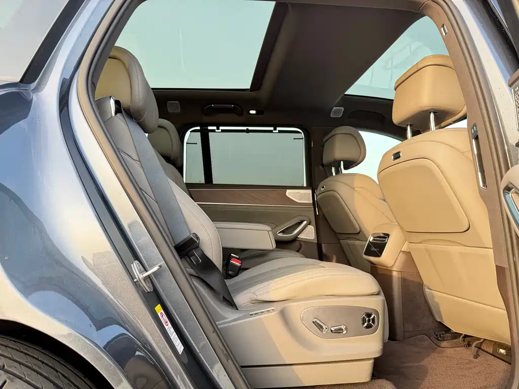 Denza N9 2025 Honor model купить на сайте DeffCars
