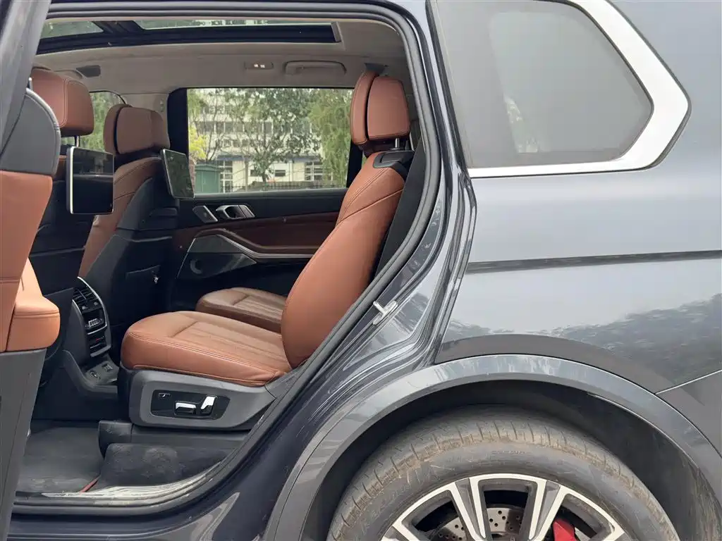 BMW X7 2021 facelift xDrive40i executive M sports package купить на сайте DeffCars
