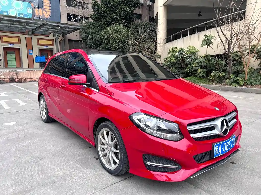 Mercedes-Benz B-Class 2015 B 200 Dynamic купить на сайте DeffCars
