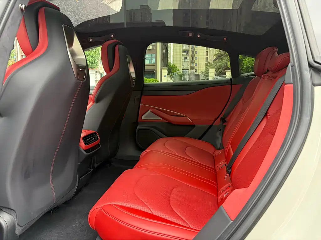SU7 2024 4WD Max Original Edition купить на сайте DeffCars