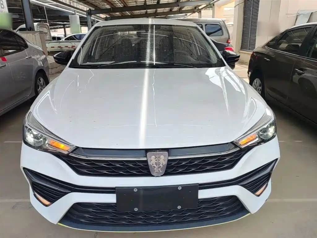 Roewe i5 2021 1.5L manual platinum version купить на сайте DeffCars