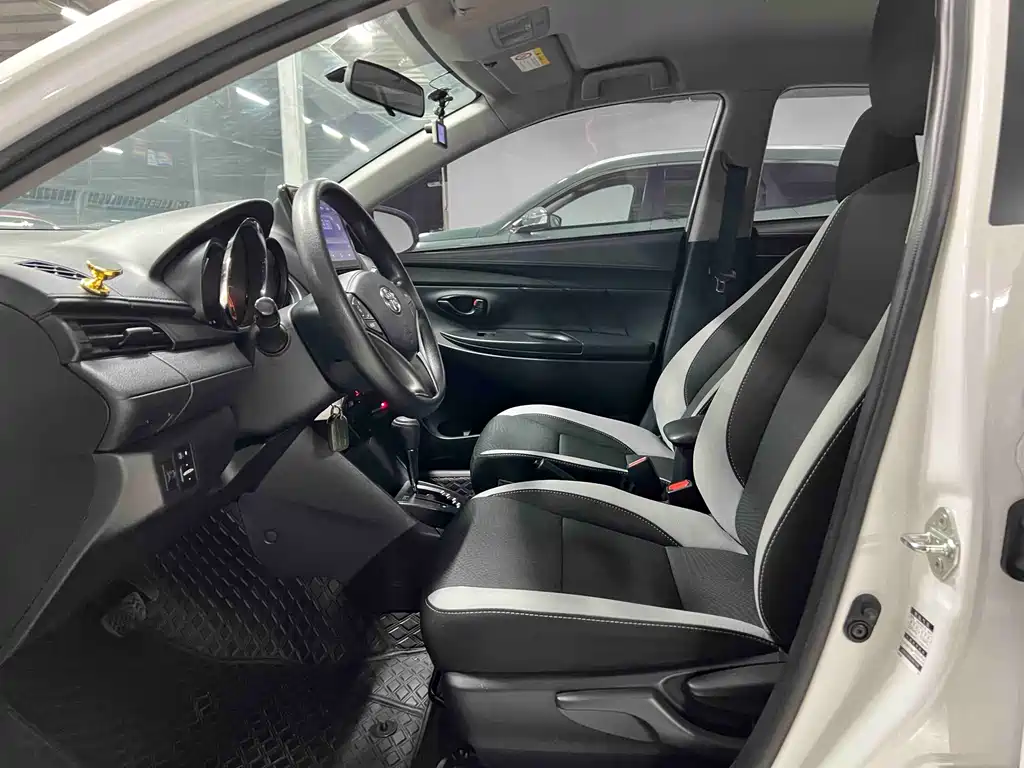 YARiS L Zhixuan 2022 model Zhixuan X 1.5L CVT leading PLUS version купить на сайте DeffCars
