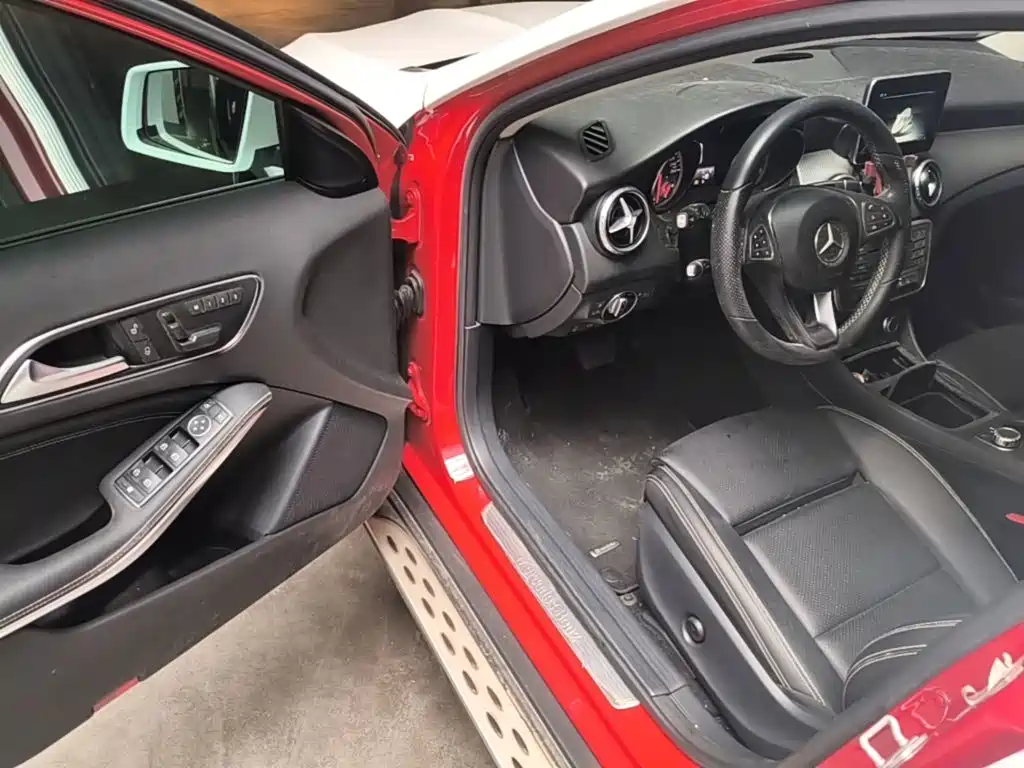 Mercedes GLA 2016 200 Dynamic купить на сайте DeffCars