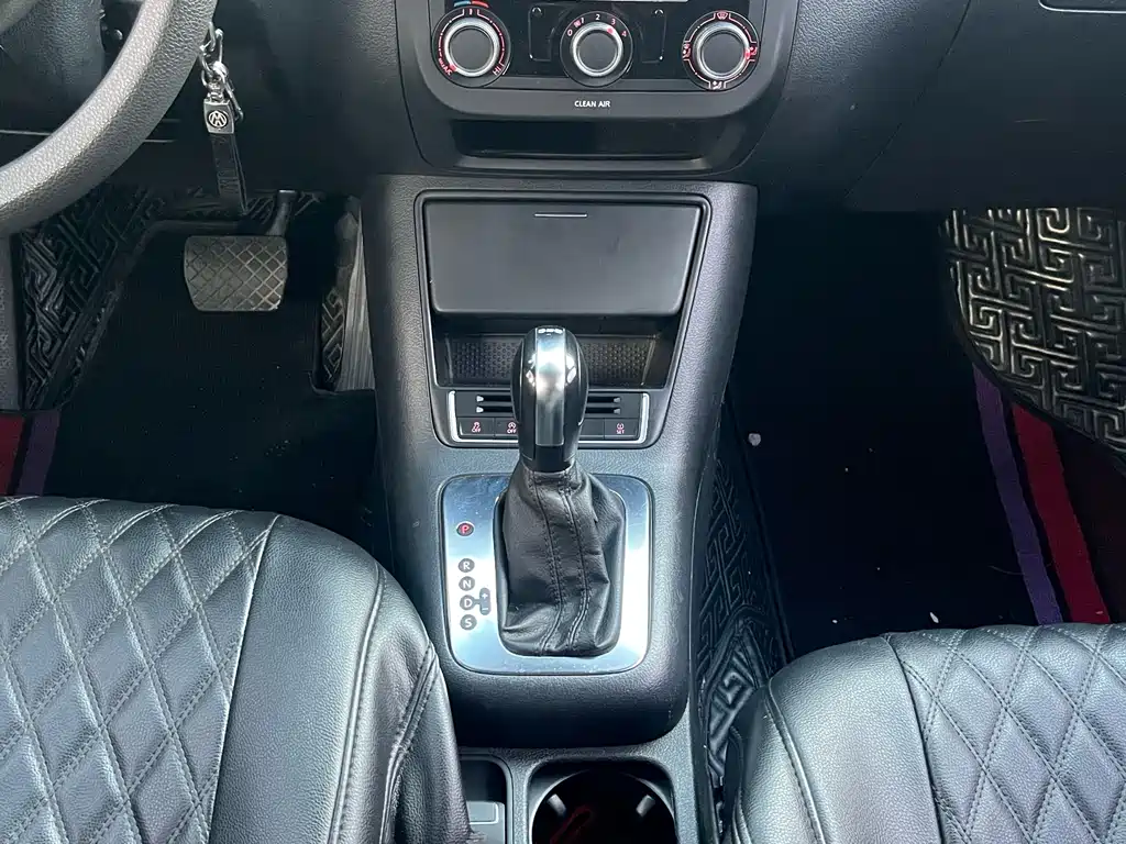 Tiguan 2016 280TSI automatic two-wheel drive Silk Road Style Edition купить на сайте DeffCars
