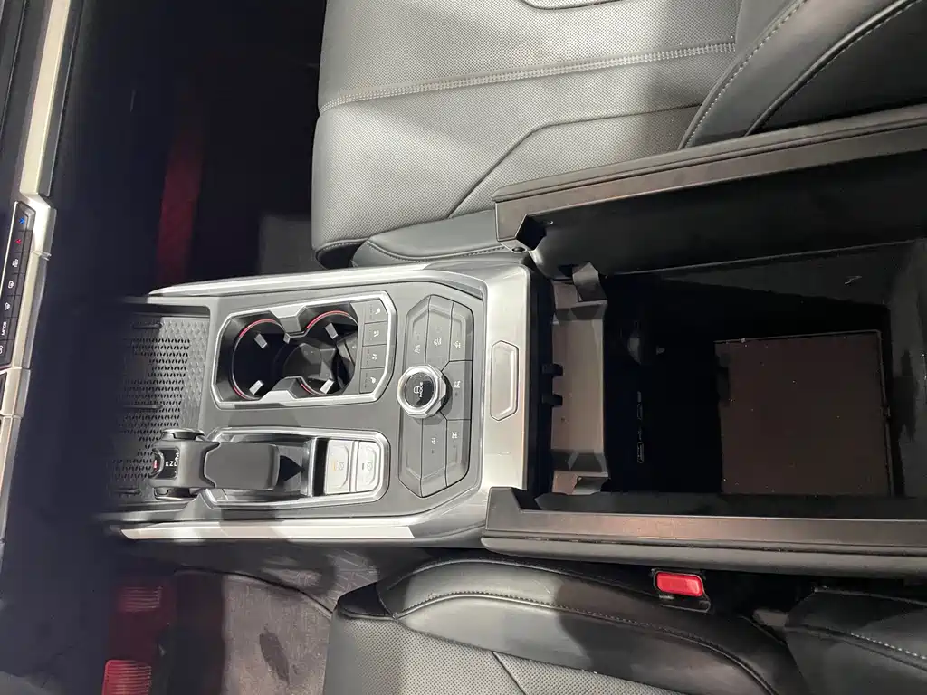 Tank 400 New Energy 2024 Hi4-T Off-Road Version купить на сайте DeffCars