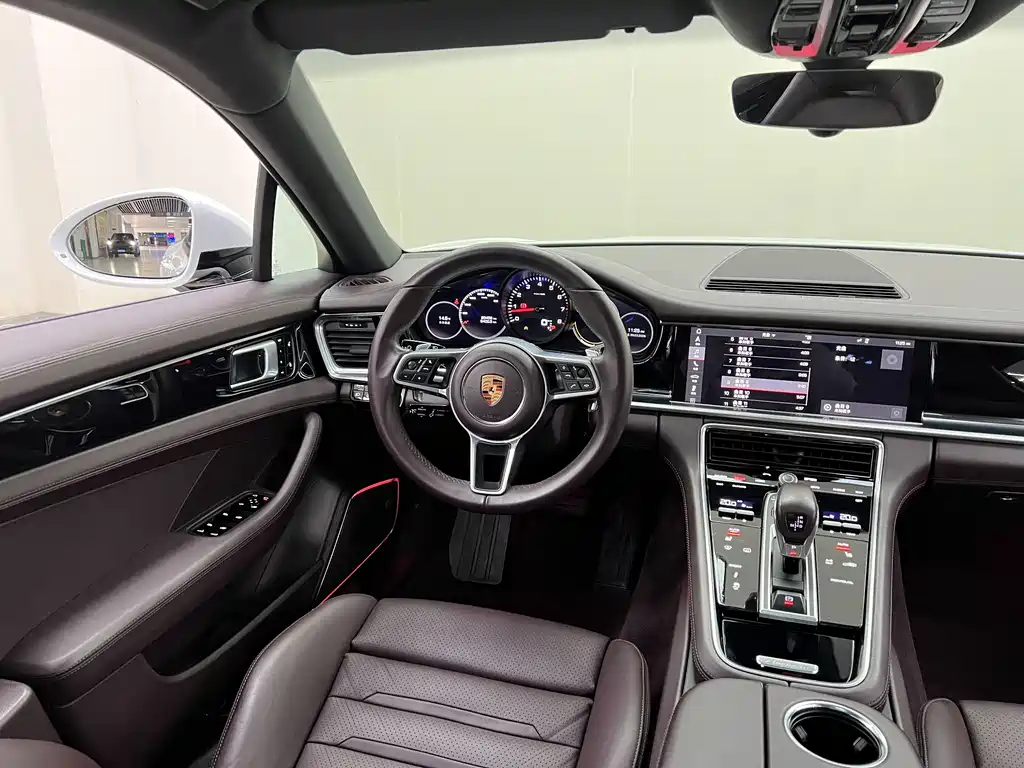 Panamera 2017 Panamera 4 Executive Extended Edition 3.0T купить на сайте DeffCars
