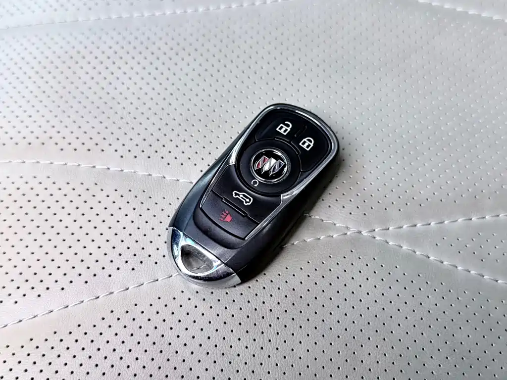 Buick GL8 2022 Land Business Class 652T Luxury Welfare Edition купить на сайте DeffCars