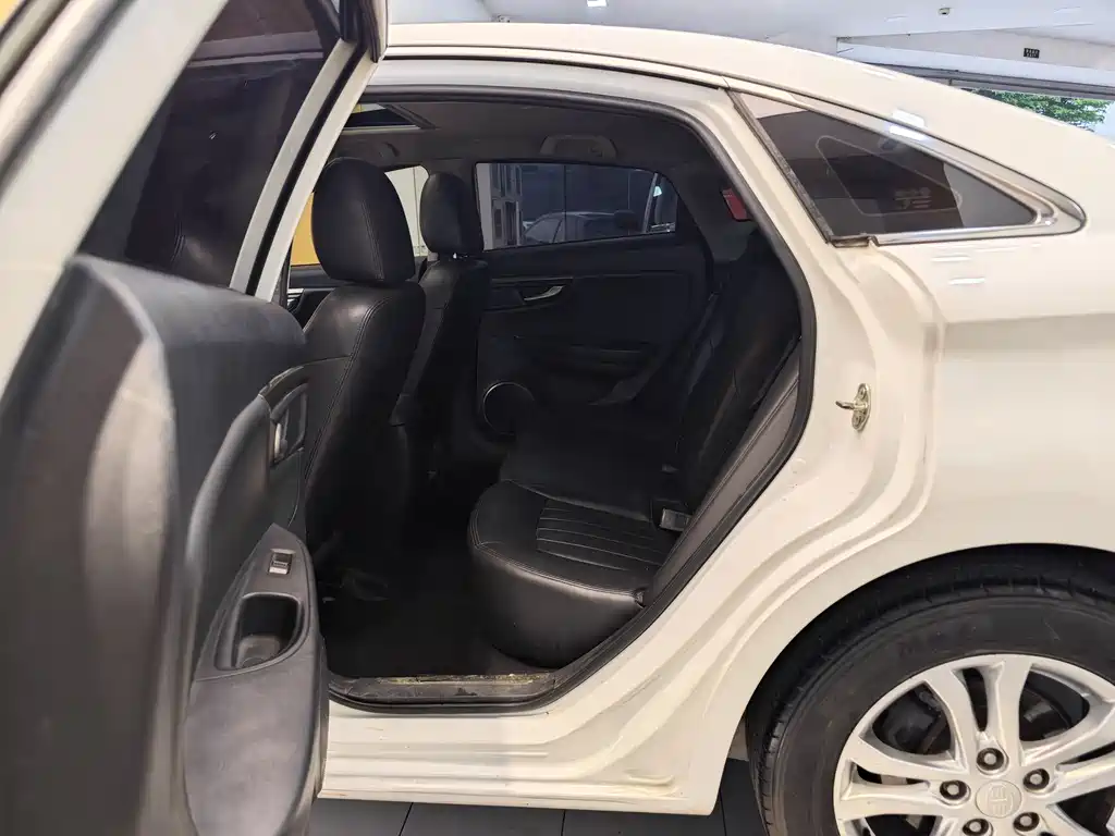 Pentium B50 2016 1.4T automatic luxury model купить на сайте DeffCars
