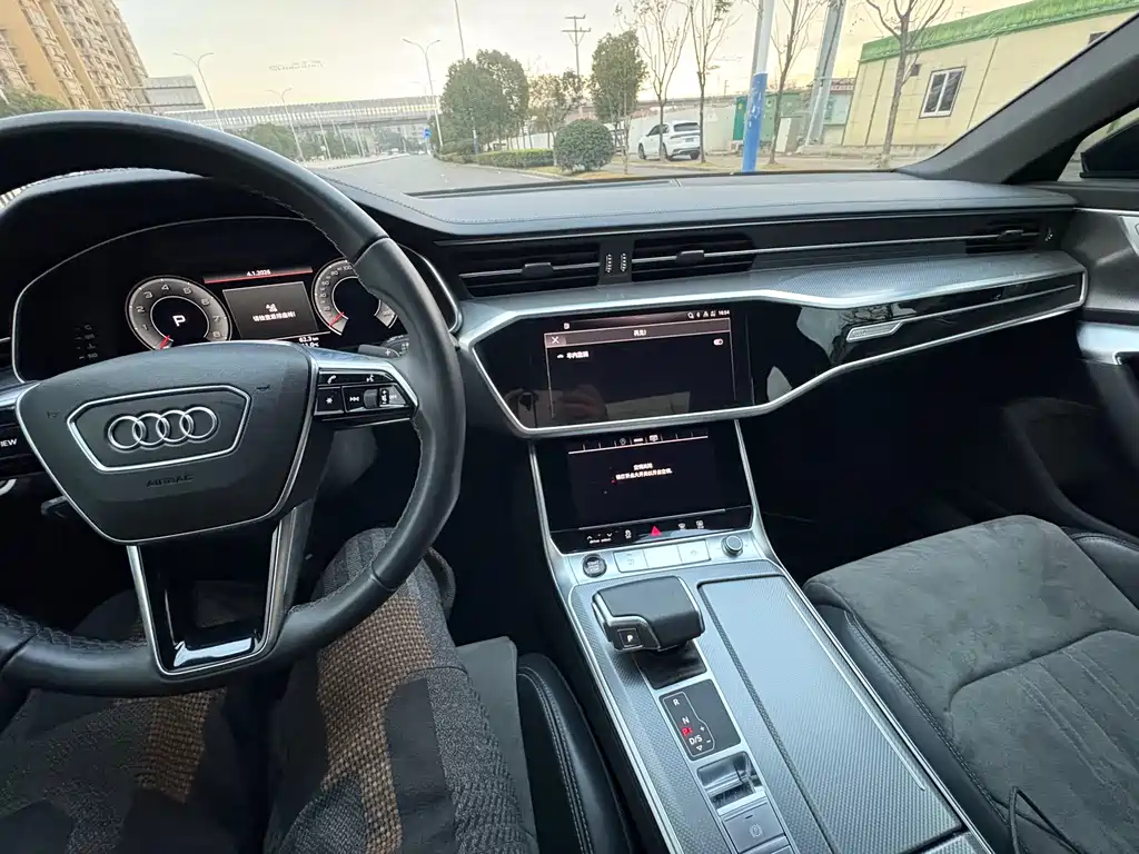 Audi A6L 2024 45 TFSI Premium Dynamic Model купить на сайте DeffCars