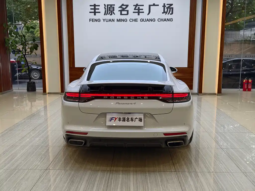 Panamera 2022 Panamera 4 Executive Extended Platinum Edition 2.9T купить на сайте DeffCars