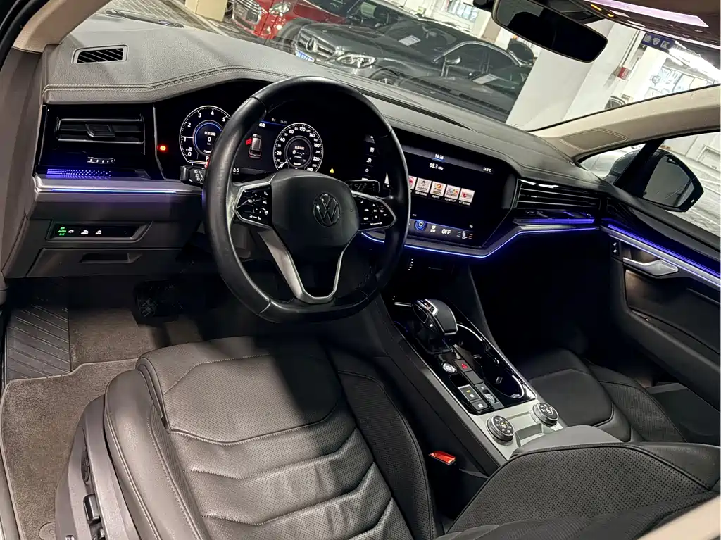 Touareg 2020 2.0TSI Ruishang Edition National VI купить на сайте DeffCars
