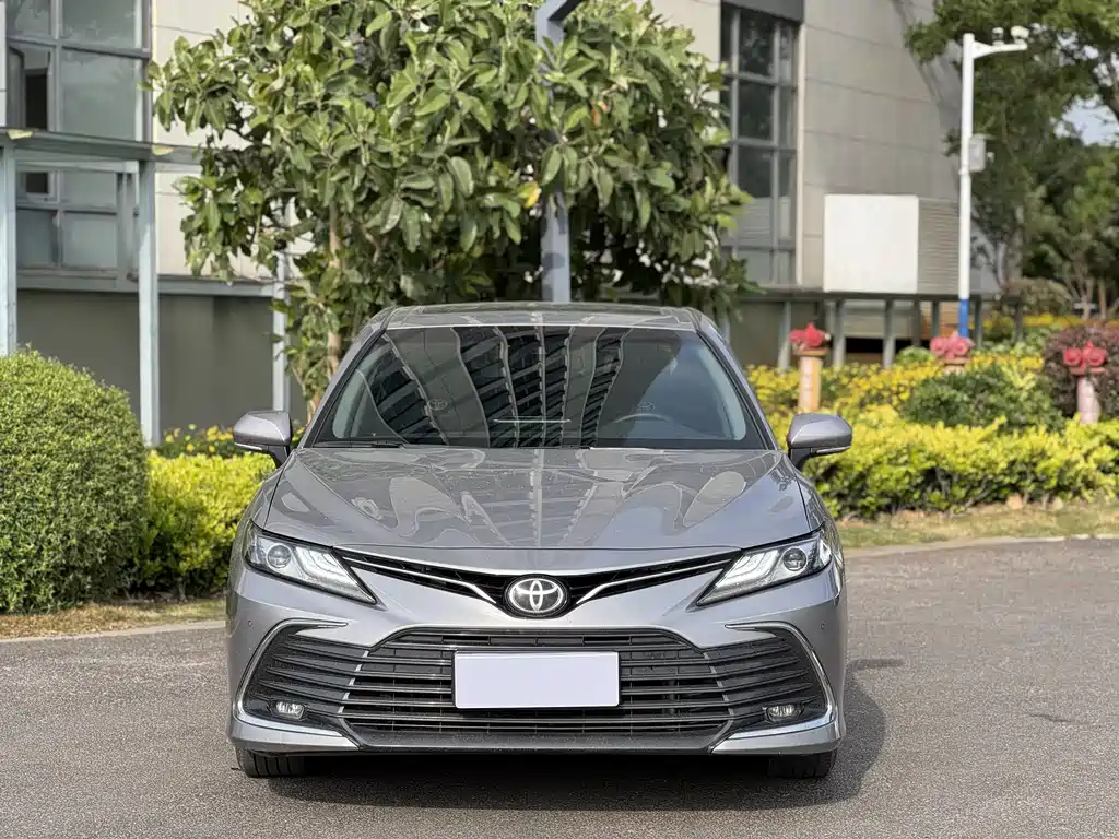 Camry 2023 2.0G Deluxe Edition купить на сайте DeffCars