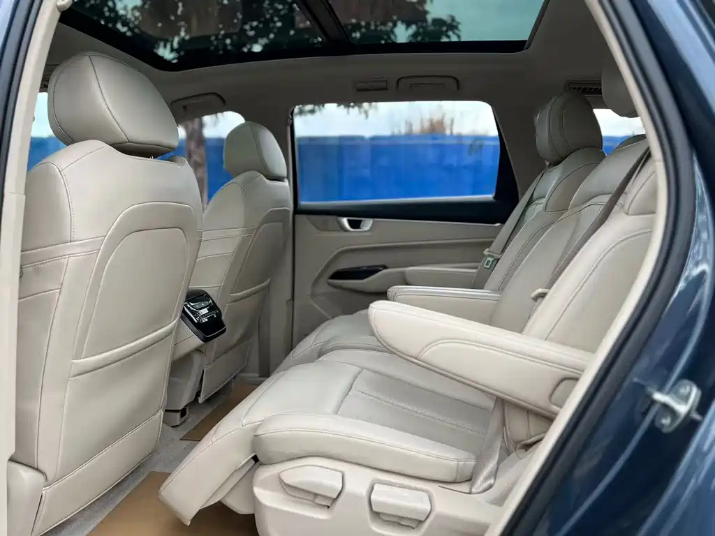 Wuling Capgemini 2020 1.5T CVT flagship model купить на сайте DeffCars