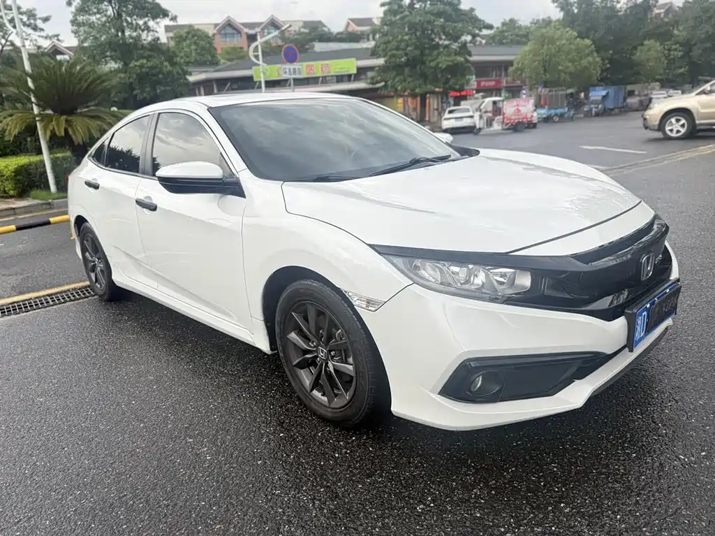 Civic 2019 220TURBO CVT Dynamic Edition National V купить на сайте DeffCars