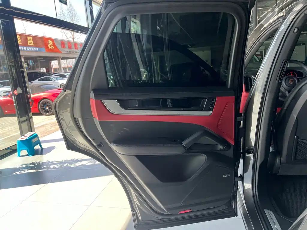 Cayenne 2024 Cayenne 3.0T купить на сайте DeffCars