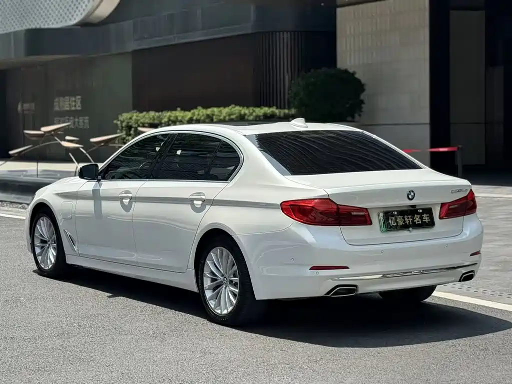 BMW 5 Series New Energy 2020 Mileage Upgraded Version 530Le Luxury Package купить на сайте DeffCars
